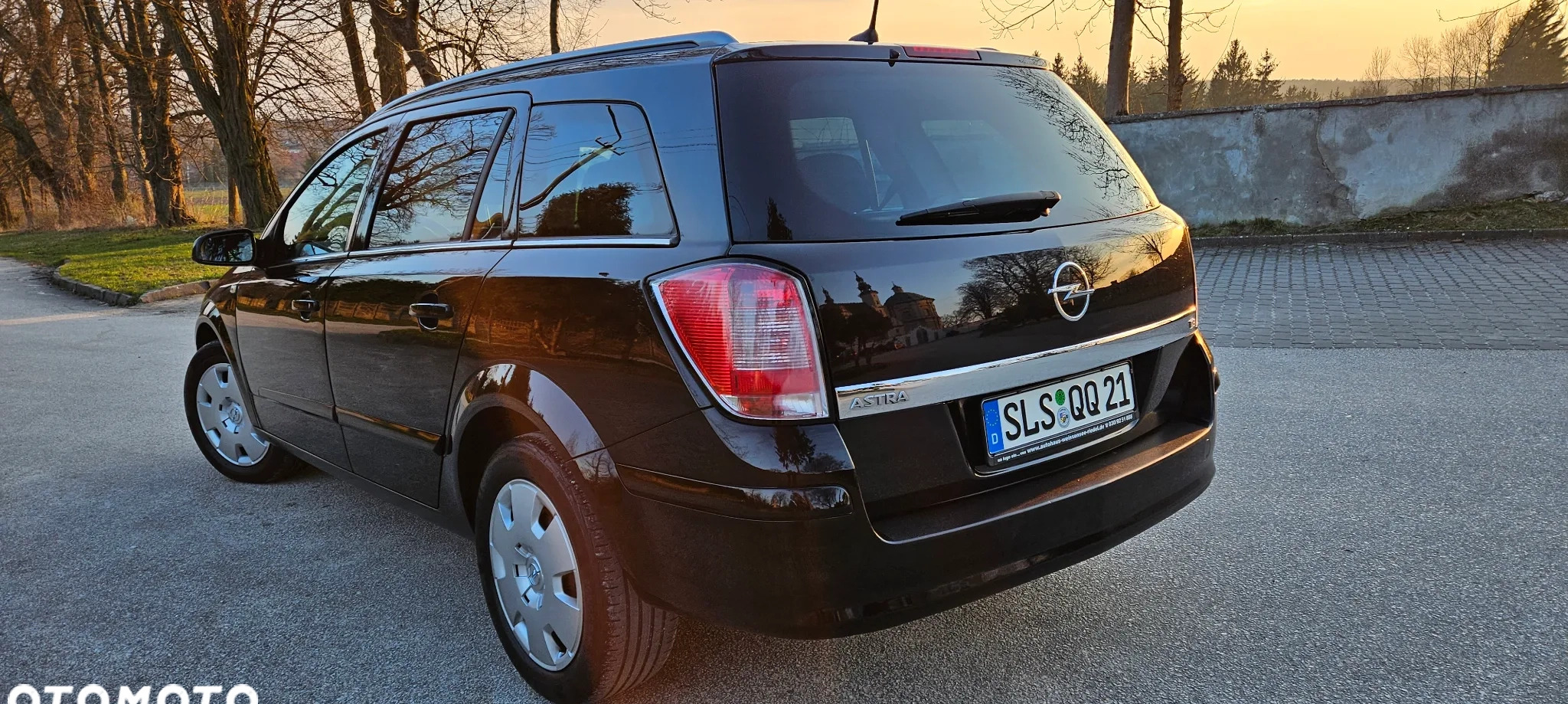 Opel Astra cena 14500 przebieg: 178960, rok produkcji 2007 z Szczebrzeszyn małe 137